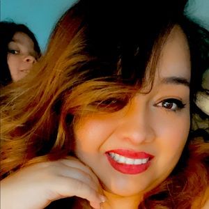 Meet your Posher, Deziree